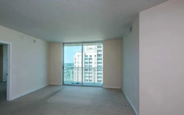 Metropolis Dadeland 4