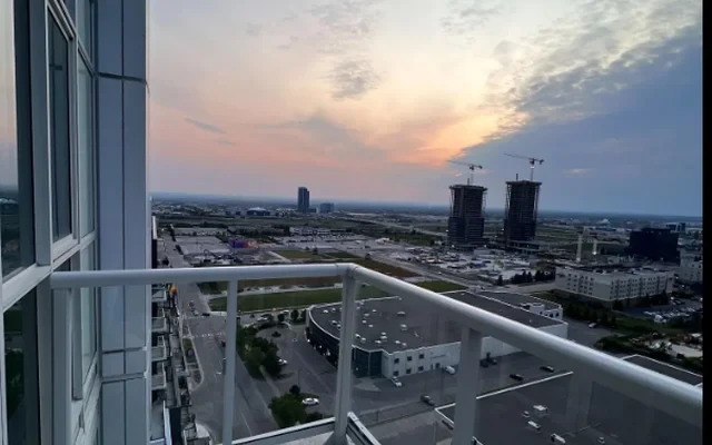 38 Honeycrisp Crescent 1