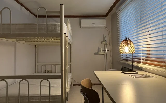 #19 Hongdae, Three-Bedroom Apartment with Furniture 3