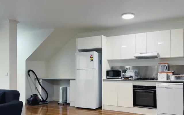 7/43-51 Jeffcott St 3