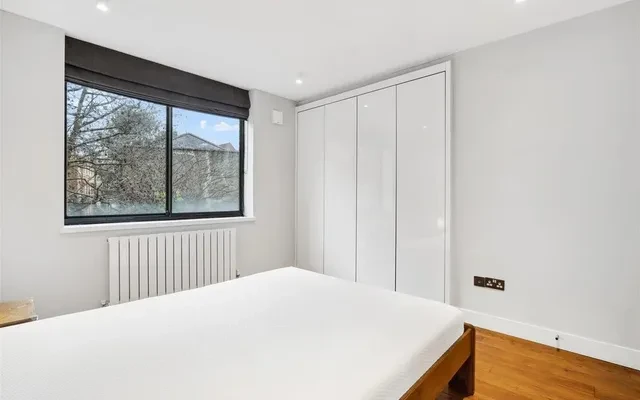 LH-Warwick House 2