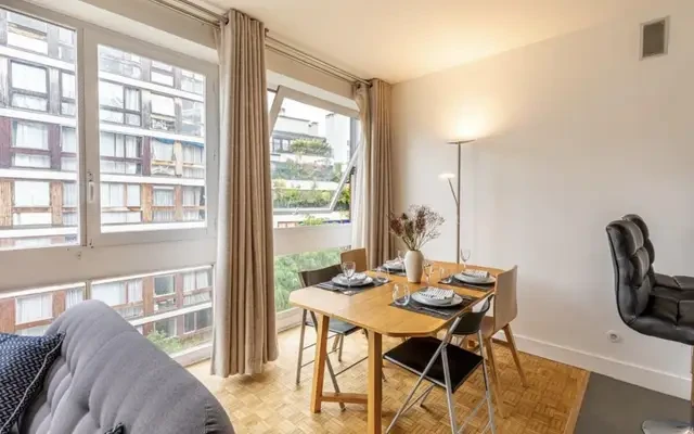 PARIS 5e·45m²·F1·Studio·With furniture 2