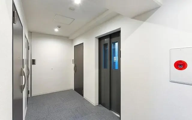 Isle Premium Bunkyo Rikugien 2