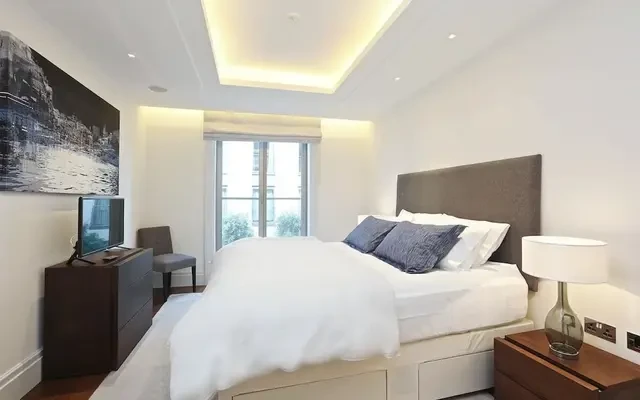 1 Ebury Square, Belgravia, London, SW1W 9AH 4
