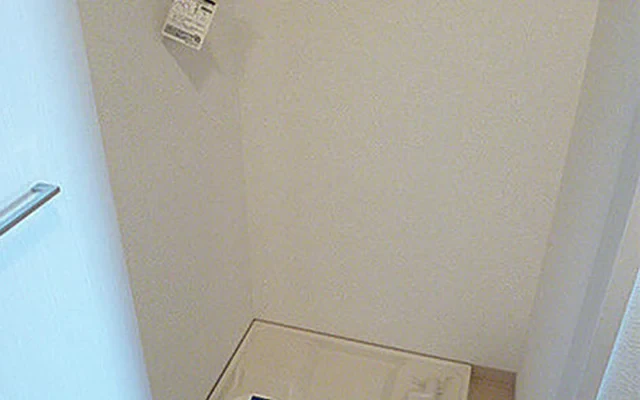 Sky Court Toritsu Kasei EAST Room 210 3