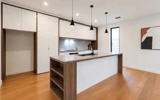 251 Waverley Road, Malvern East 2