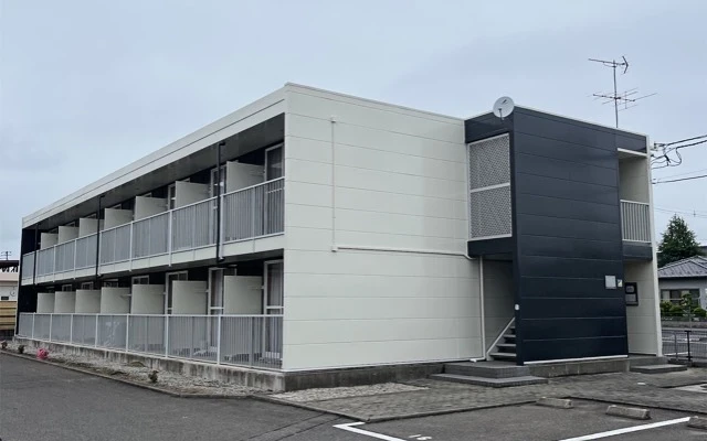 レオパレスフローラ 0