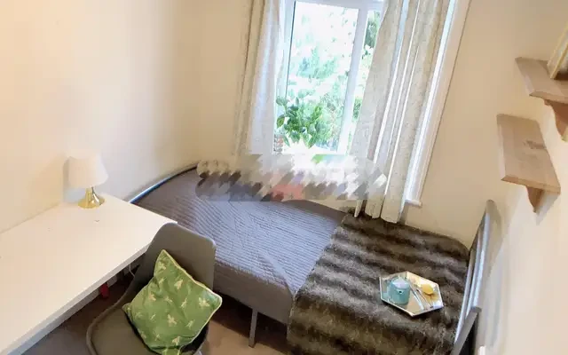 UM - YoLiving Sirdar Road Soton - サウサンプトンの学生向け宿泊施設 - 4 Bedrooms 4 Bathrooms