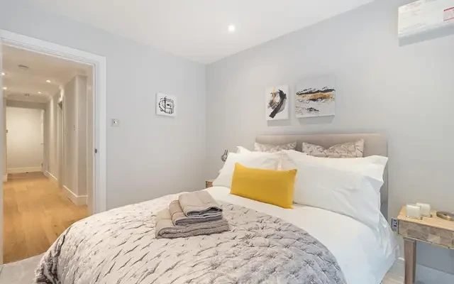 Sloane Gate House, D'Oyley Street, London, SW1X 9AF 3