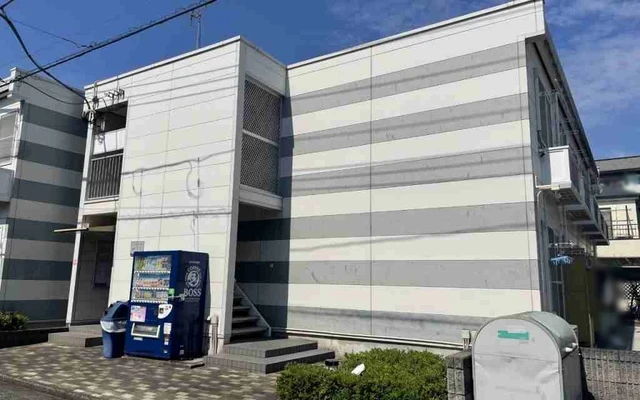 レオパレスベガⅢ 0