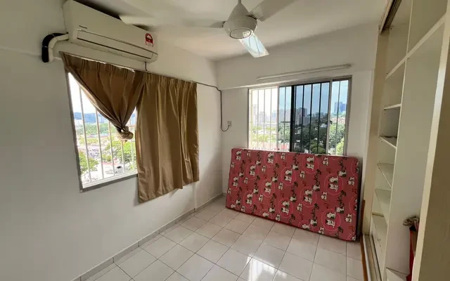 Taman Pekaka Flat 4