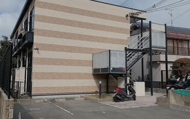 レオパレスフルール 1