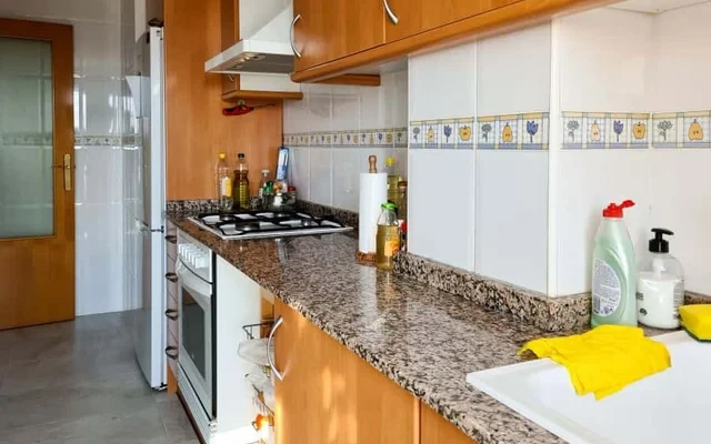 Piso de 4 habitaciones en Rascana 2