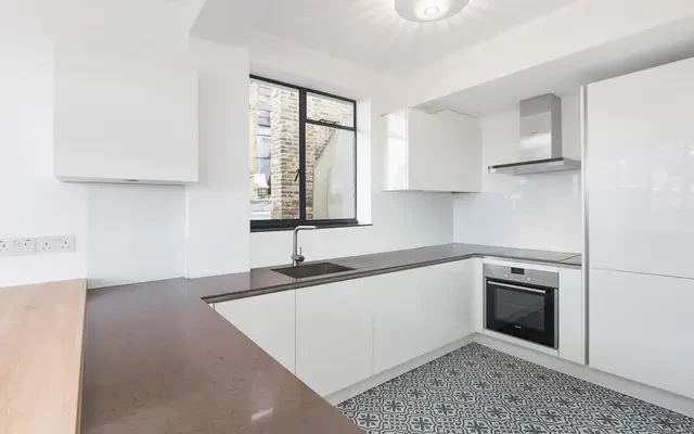 Laurie House, Kensington, London, W8 7AW 2