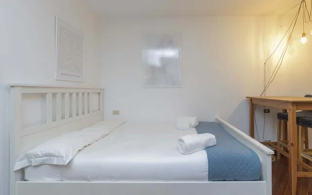 Monolocale in Via Cicco Simonetta 16 4