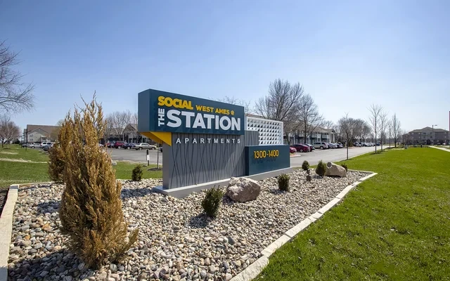 The Social West Ames 4