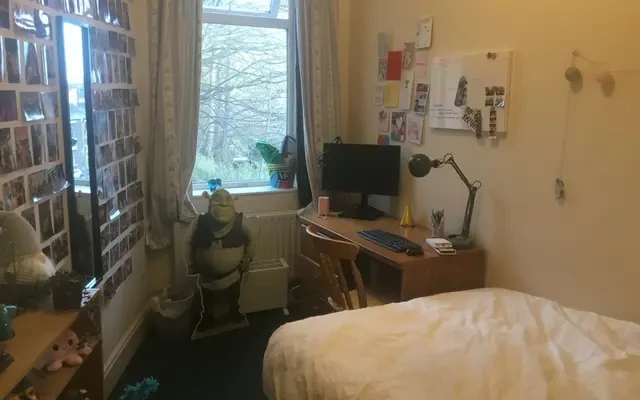 Ashtree House, Holly Street 1