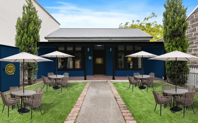 864 Swanston St 0
