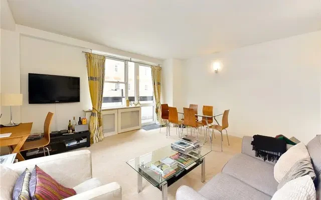202, 10 Weymouth Street, Marylebone, London, W1T 4BE 4