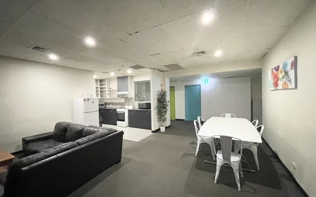 360 King Street 3