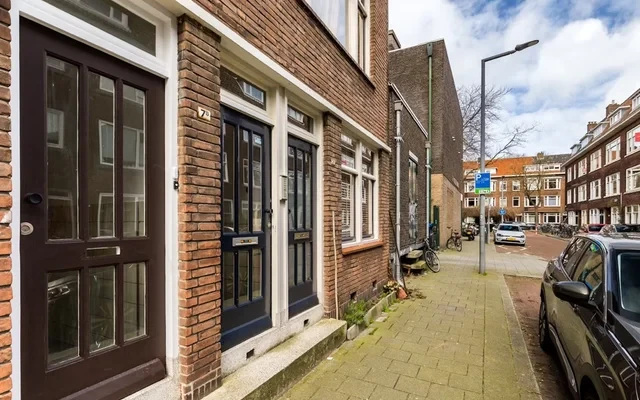 Treubstraat 4