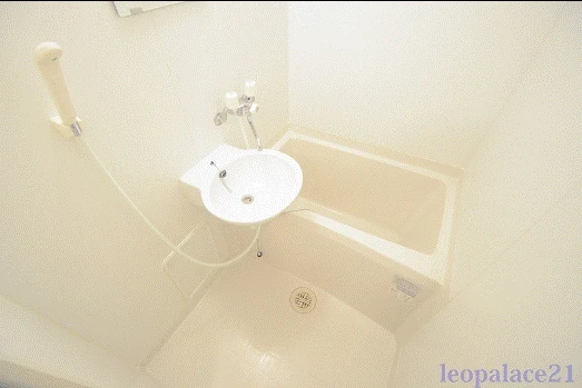 レオパレスN - Matsuyama student accommodation - 102号房间(带独立厨房)