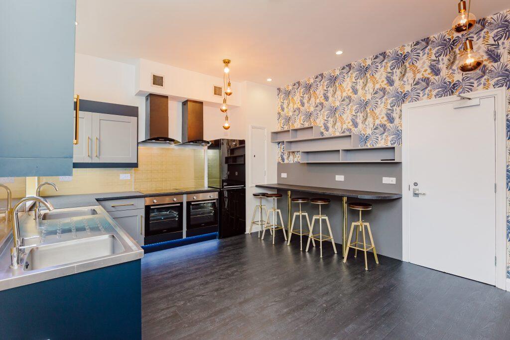 52 LEAZES TERRACE 3