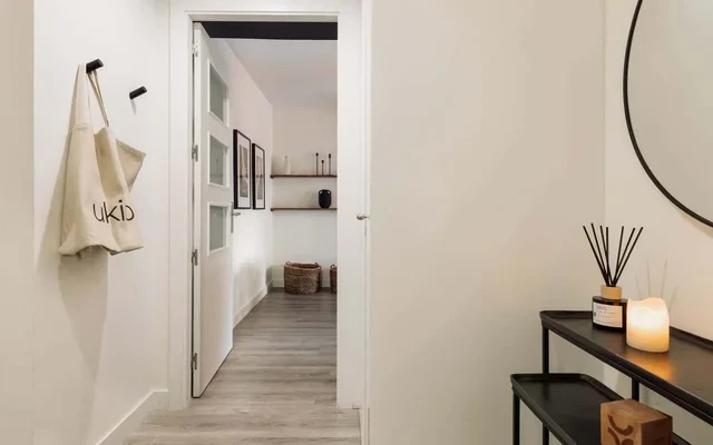 Tortosa - 3 bedrooms and a terrace in Les Corts 4