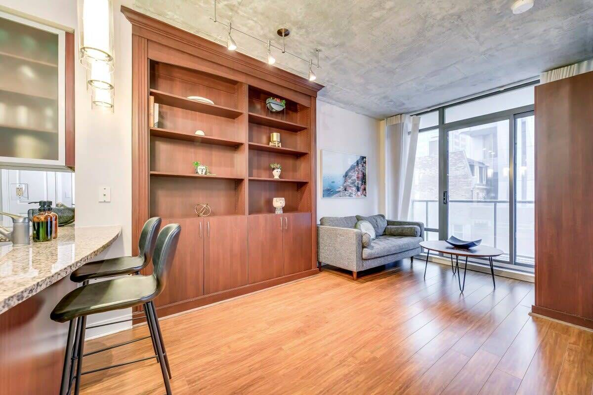 18 yorkville ave #304 2