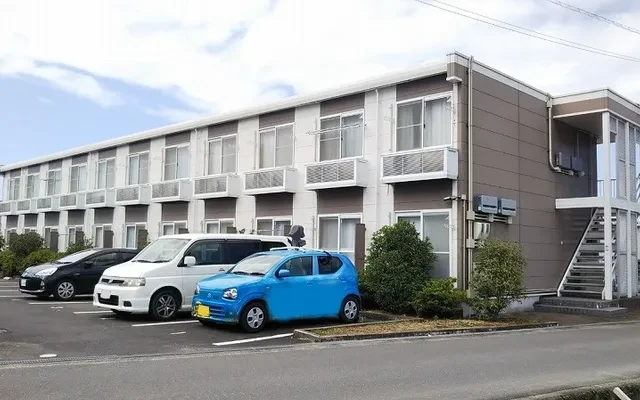 レオパレスルートイレブン 0