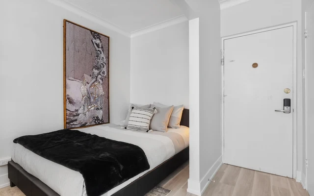 280 Laurier 0