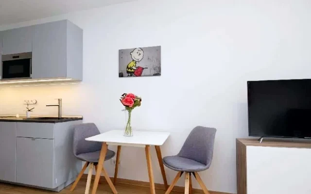 Apartment in Hansaring, Koeln 4