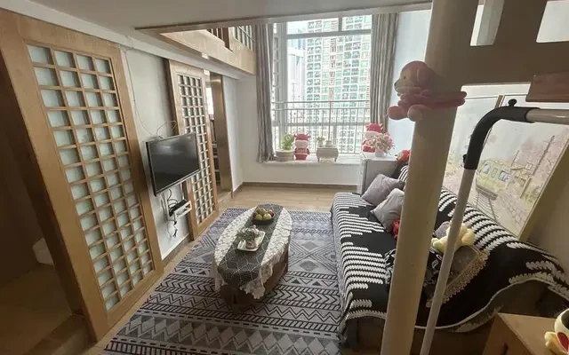 Luohu No. 1 Apartment 0