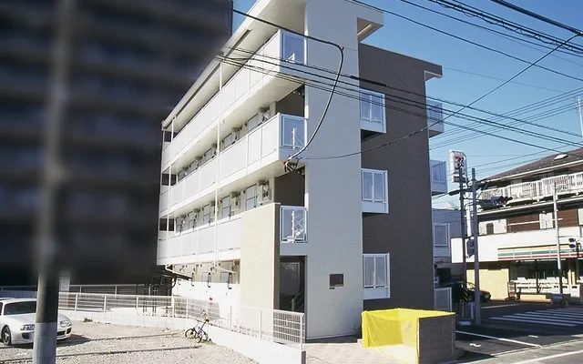 レオパレスリンデンバウム 4