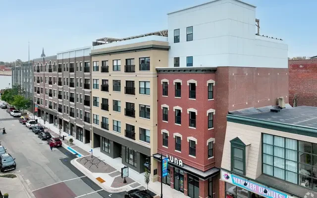 The Luna Flats 1