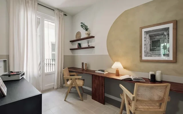 Semuc - 2 bedrooms, office and balcony in Eixample Dreta 1