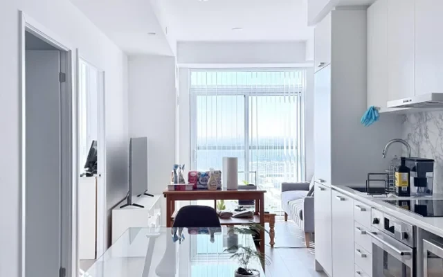 10 Honeycrisp Crescent 1