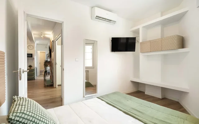 Apartment in Calle de Zabaleta, Madrid for 86 m² with 4 bedrooms 4