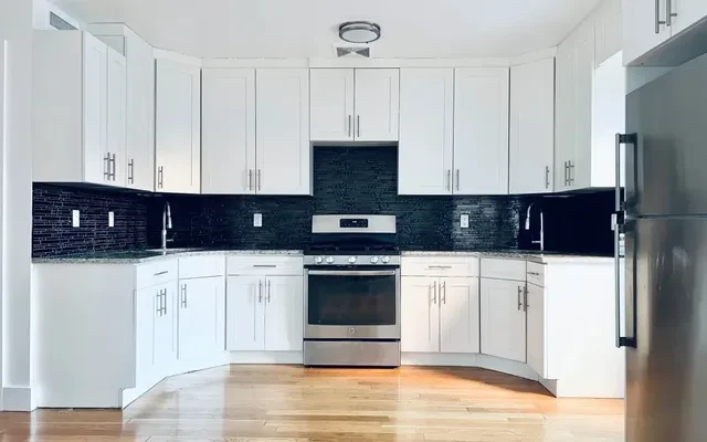 685 Myrtle Avenue, Ridgewood 0