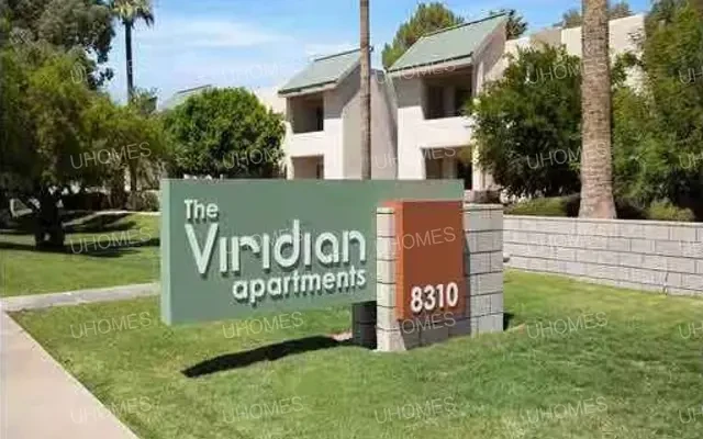 The Viridian Apartment near Beacon/EASB 1