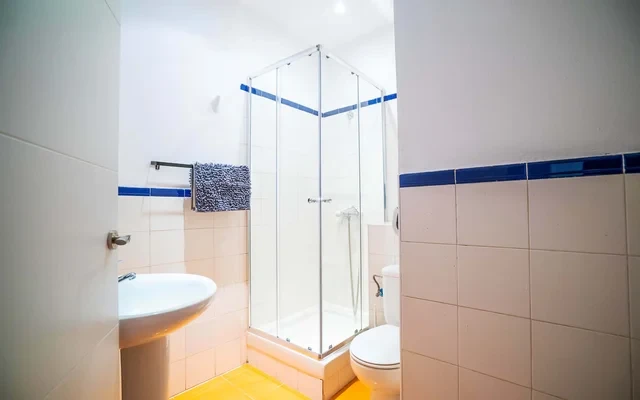 Calle de los Canos del Peral Madrid 28013 Spain 4