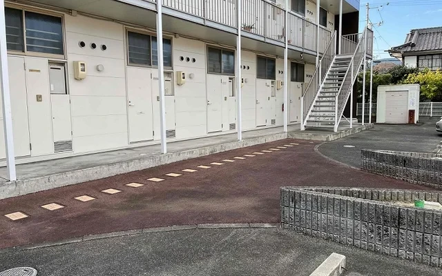レオパレスルミエール 3