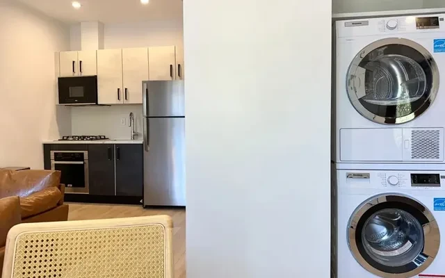 253 Dekalb Avenue, Brooklyn - New York student accommodation - 5 bed 2 bath