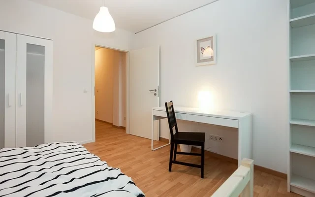Weserstrasse 40DE-04-013M 1