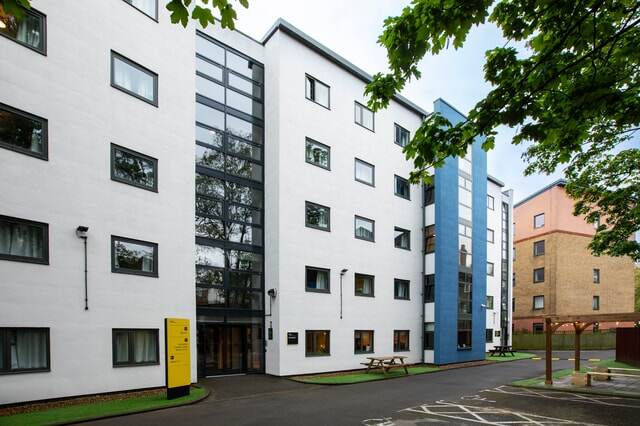Station Court