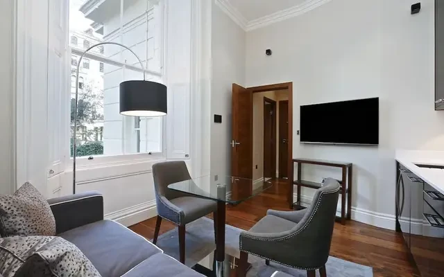 Garden House, Kensington Gardens Square, Bayswater, London, W2  W2 4BB 0