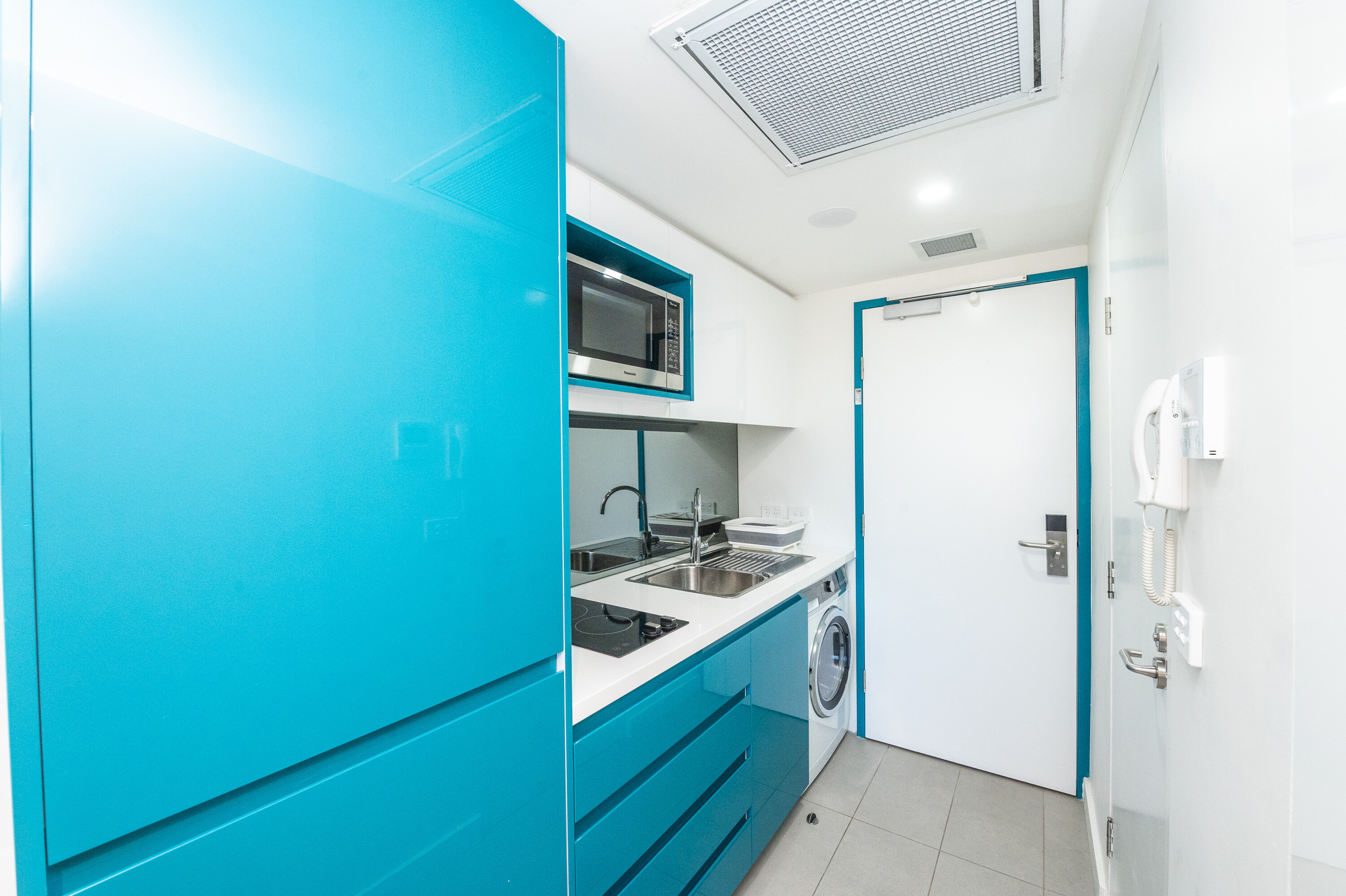 Studio Apartment in Surry Hills 2