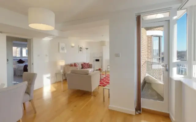 apartment in Richmond 4