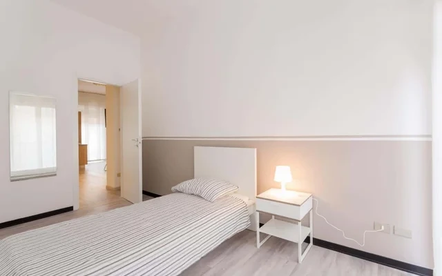 VIA VINCENZO MONTI 41 <br> SHARED ROOM D1 - Bed A 2