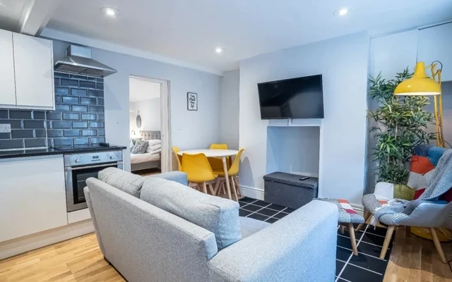 London Place Apartments 4